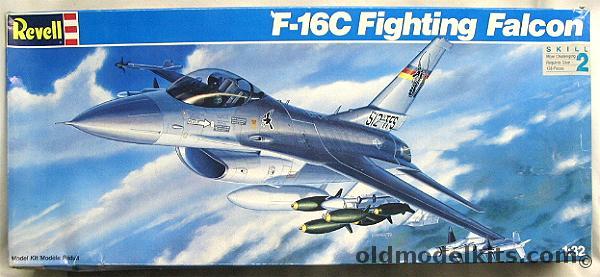 Revell 1/32 F-16C Fighting Falcon - BAGGED, 4735 plastic model kit